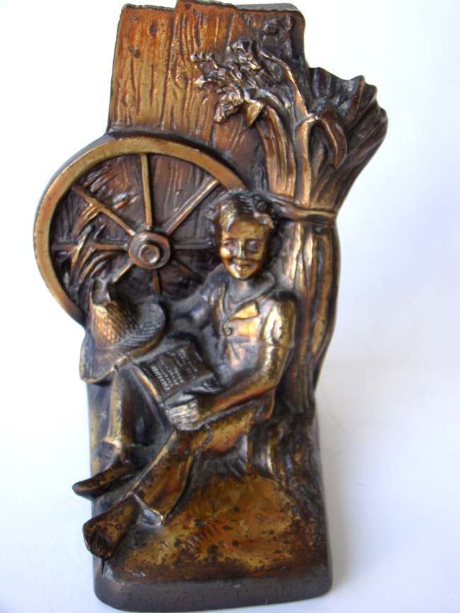 A pair of vintage Huckleberry Finn bookends circa 1960 — image 2